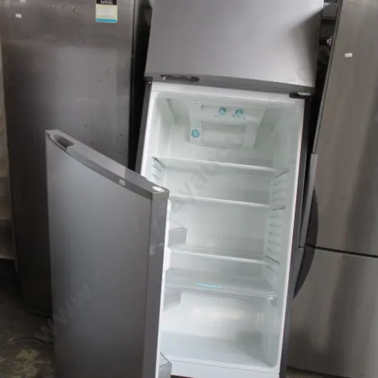 Fridge Freezer (hinge ?)