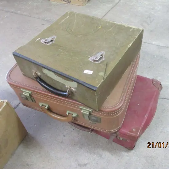Luggage and 78s
