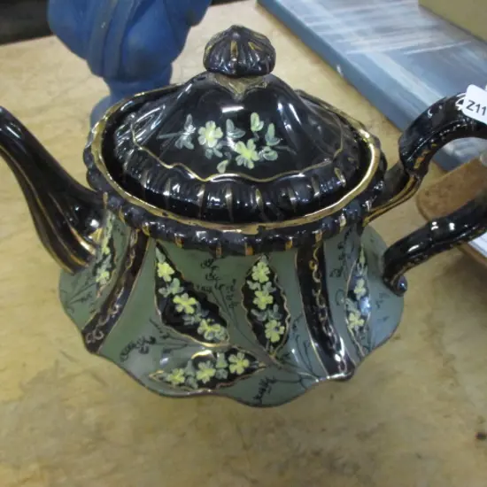 Vintage Tea Pot