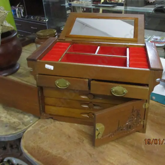 Oriental Jewellery Box