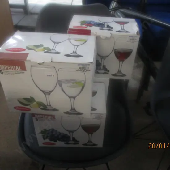 4 Boxes Wine Glasses
