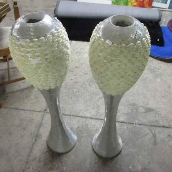 Pr Floor Vases
