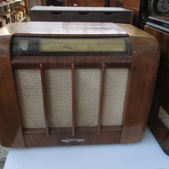 34 Gulbranson Radio