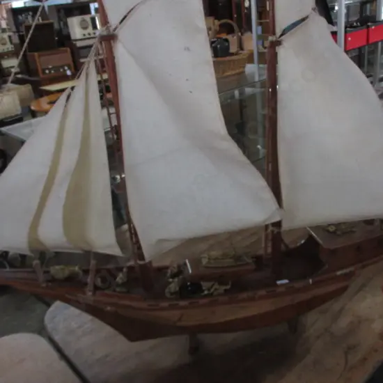 Model Boat