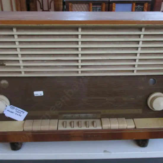74 Grundig Radio