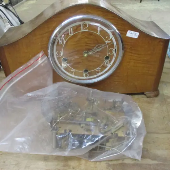 Mantle Clock