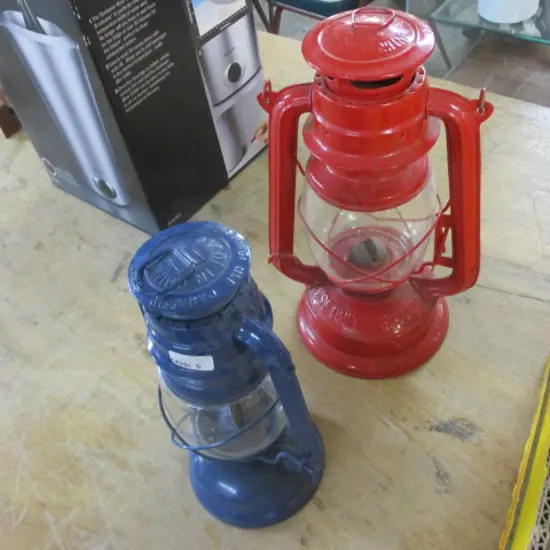 2 Lanterns