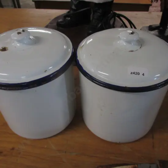 2 Cannisters