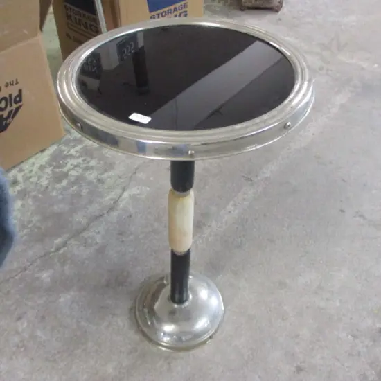 Deco Side Table