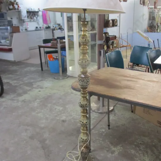 Brass Std Lamp