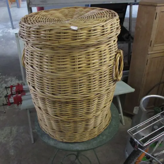 Cane Hamper