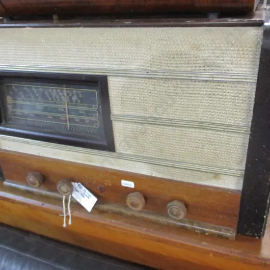 133 Phillips Radio