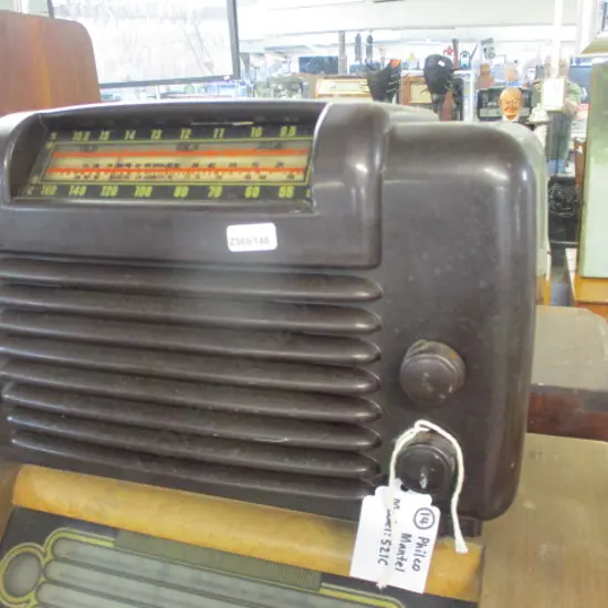 14 Philco Radio