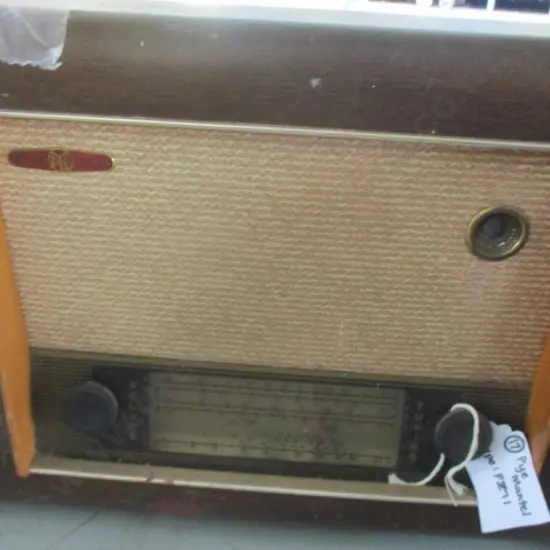 17 Pye Radio
