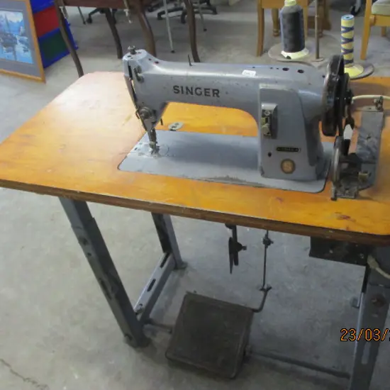 Ind Sewing M/c