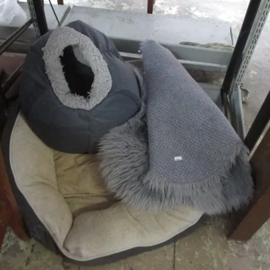 Pet Bed Etc