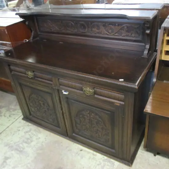 Carved Buffet
