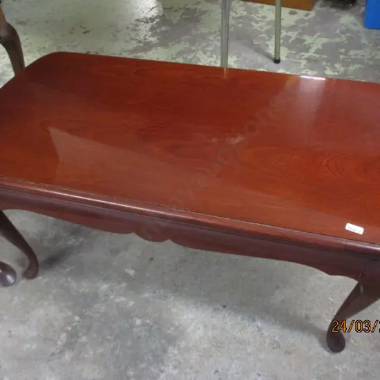 Mahog Coffee Table