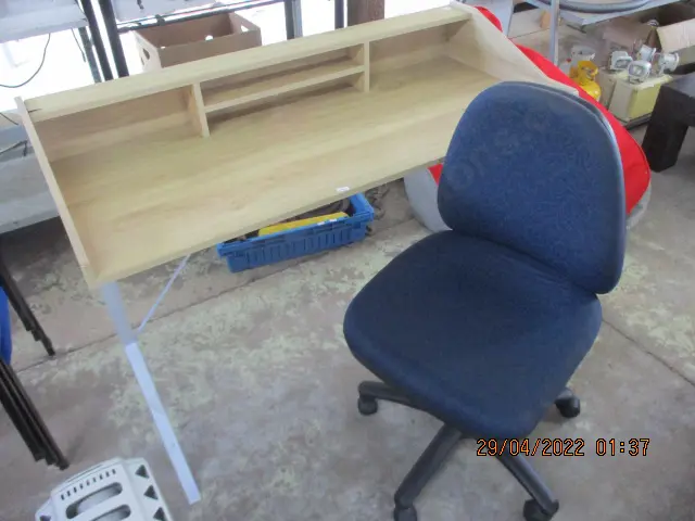 Desk and Chair Image 1++