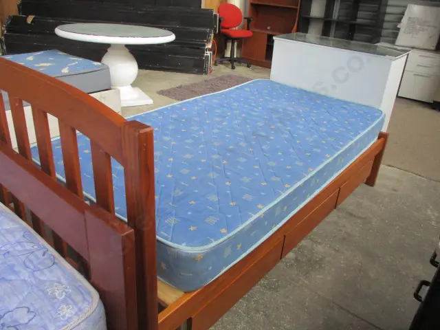 King Single Divan Image 1++