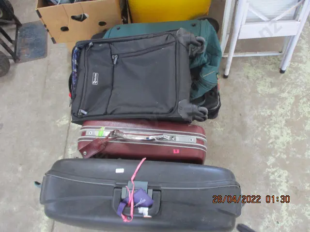 Luggage Image 1++