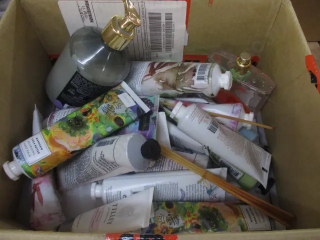 Cosmetics Image 1++