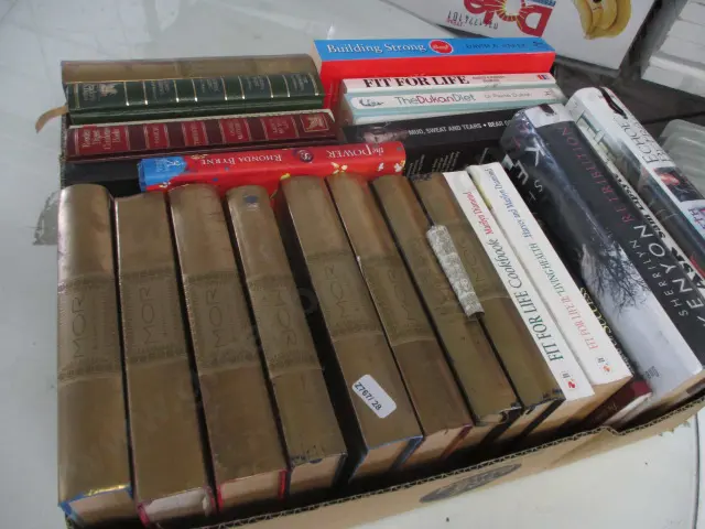 Books Image 1++