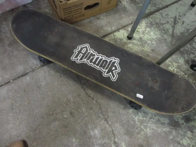 Skateboard Image 1++