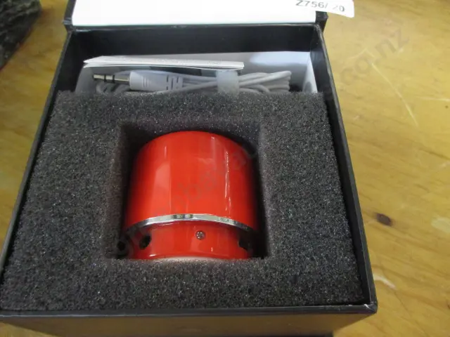 Blue Tooth Speaker Image 1++