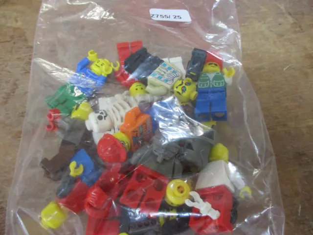 Lego Figures Image 1++