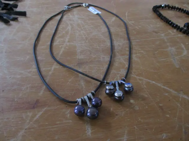 Black Pearl Necklaces Image 1++