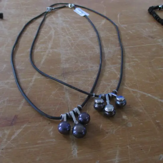 Black Pearl Necklaces