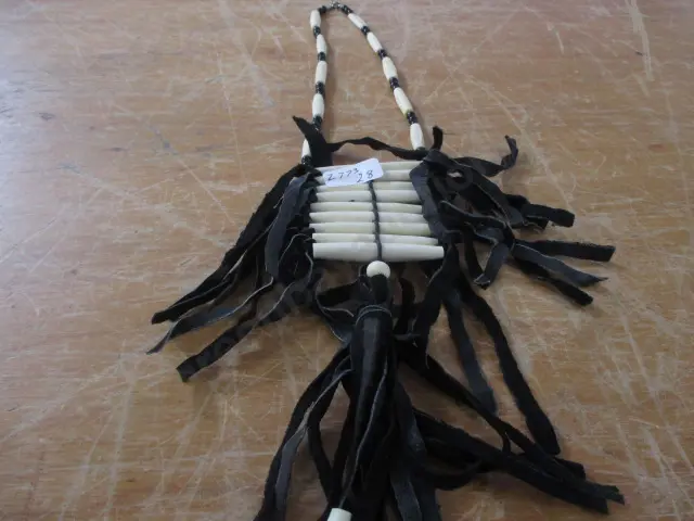 Us Indian Quill Necklace Image 1++