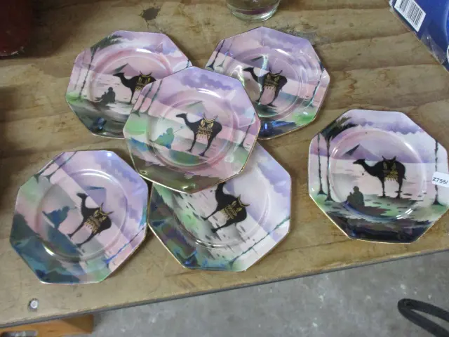 Grimwades Plates Image 1++