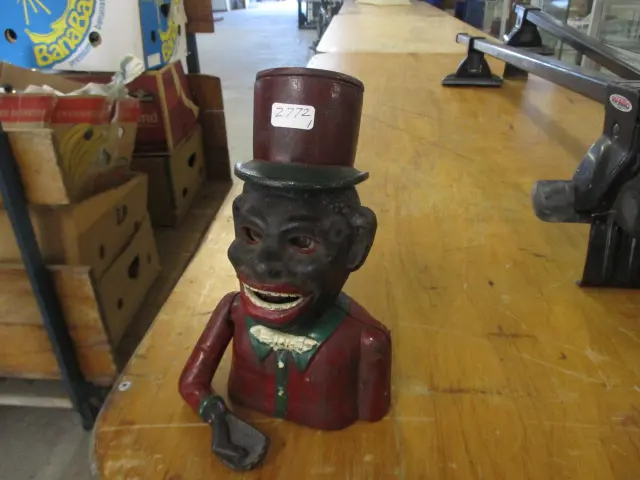 Greedy Money Box (af) Image 1++