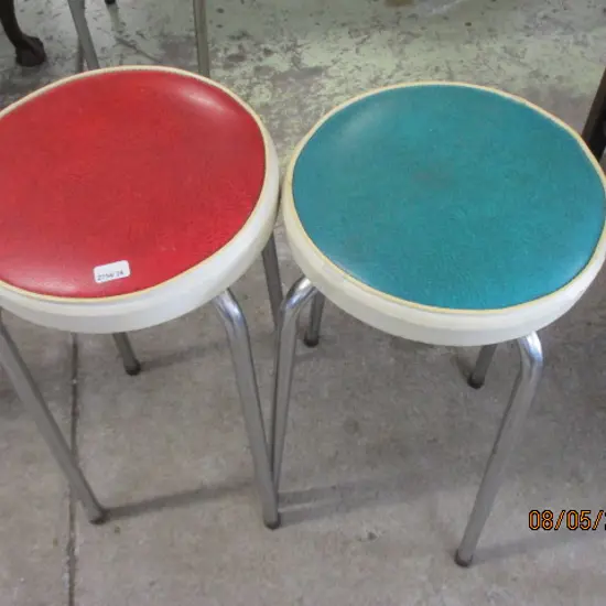 Pr Retro Stools