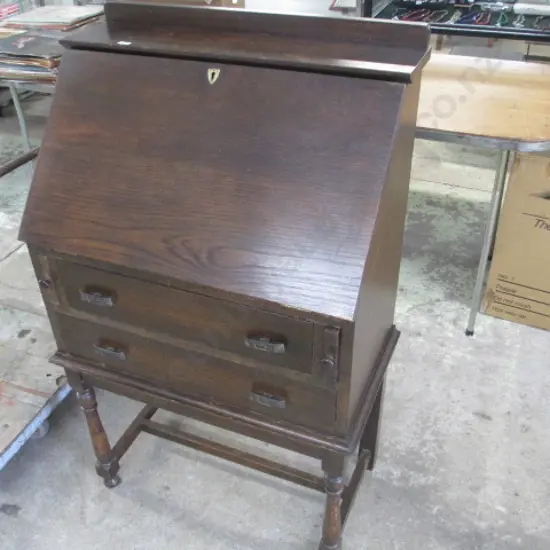 Oak Bureau