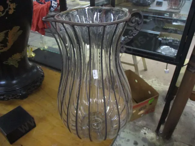 Decorative Vase Image 1++