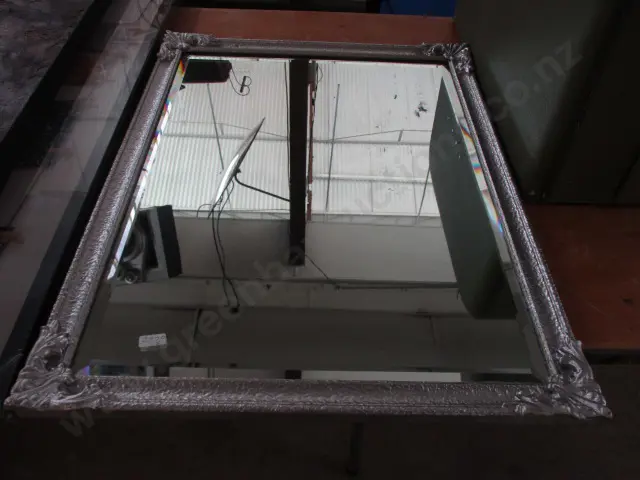 Decorative Mirror Image 1++