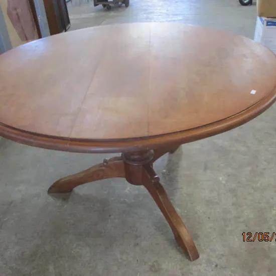 Kauri Pedestal Table