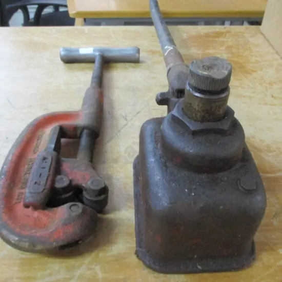 Jack and Pipe Cutter