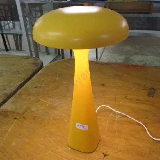 Retro Lamp