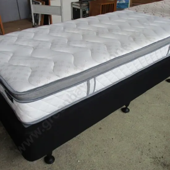 Single Bed 