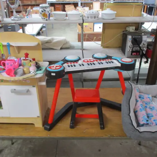 Playstove and Keyboard Etc