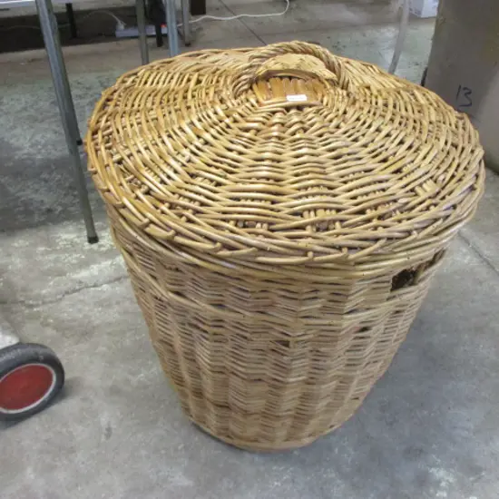 Cane Hamper
