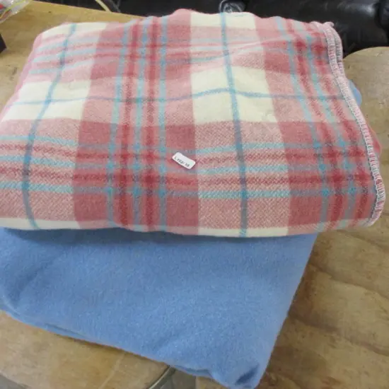Pr Wool Blankets