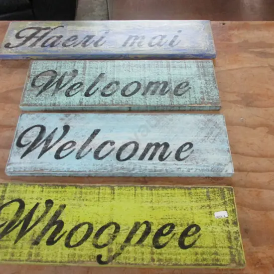 4 Wooden Signs