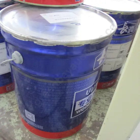 Large Bucket White Paint