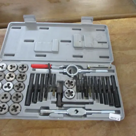 Tap and Die Set