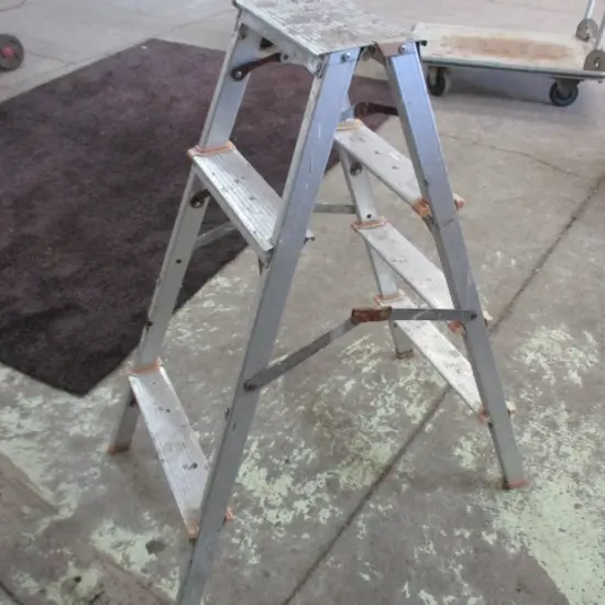 Small Step Ladder